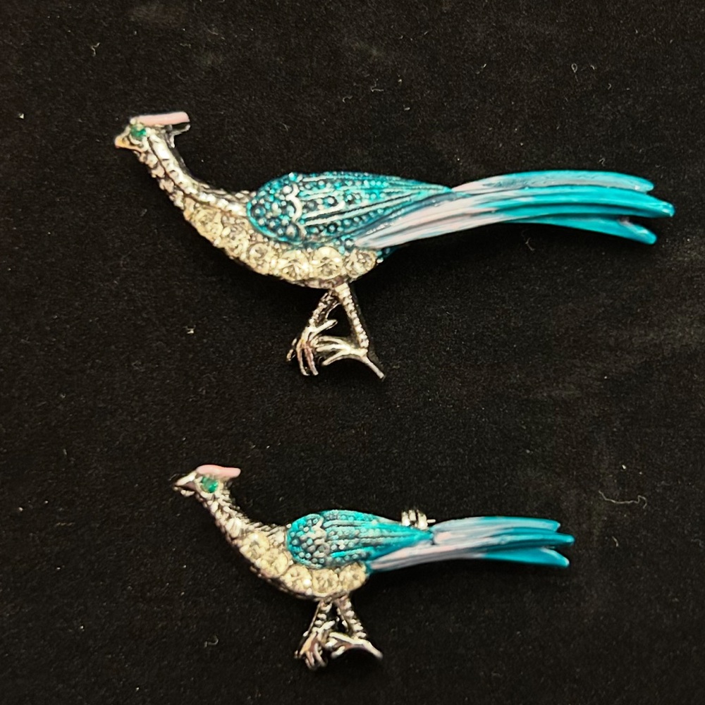 Vintage Elegant Peacock Brooch Set in Turquoise and Silver